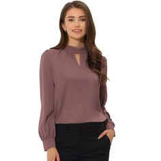 This beautiful blouse with cuffed sleeves and a keyhole design is sure to catch people's attention. The elegant and sophisticated design of the blouse will make you stand out in any setting. The blouse can be paired with suit pants or a pencil skirt, and when paired with heels, it creates a stunning look. The front neckline of the blouse is accentuated with a hollowed-out triangle, adding uniqueness and elegance to the classic design. This blouse is perfect for the cooler season and will be an i Professional Blouses, Women's Office, Womens Office, Button Blouse, Sleeve Packaging, Keyhole Neckline, Chiffon Long Sleeve, Suit Pants, Sophisticated Design