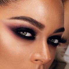 Deep Set Eyes: Perfect Ways Of Defining The Shape - Glaminati Smokey Eyes