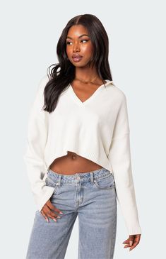 Online only! Get ready to stay relaxed to the max in the Marcie Oversized Cropped Sweater from Edikted. This essential and cozy sweater is designed for ultimate comfort and style. With its oversized fit and cropped length, it's perfect for throwing over any outfit to achieve that perfect chilled vibe. Whether you're lounging at home or running errands, this sweater ensures you stay comfy and chic all day long.


	Oversized sweater
	Long sleeves
	Cropped fit
	V neckline
	Acrilan
	Model wears size S
	Model height is 5'9
	Item care: Hand wash Oversized Cropped Sweater, Visionary Fashion, Sweater Oversize, Crop Sweater, Navy Sweaters, Fall Sweaters, Oversized Sweater, Cozy Sweaters, White Sweaters