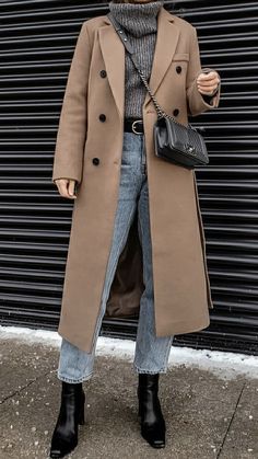 Old Money Winter, Skandinavian Fashion, Chique Outfits, Pastel Outfit, Winter Fashion Outfits Casual, Mode Casual, Coat Outfits, Mode Inspo, 가을 패션