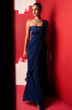 Ridhi Mehra-Shiza Navy Draped Corset And Sari-INDIASPOPUP.COM Blue Plain Saree, Saree With Corset, Draped Corset, Navy Drapes, Navy Blue Saree, Ridhi Mehra, Saree Georgette, Draped Saree, Corset Blouse