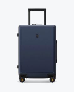 LEVEL8 Checked Luggage Bag Is Perfect For Any Trip Especially For Family Trip And Long Trip. Designed With Germany Bayer Hard Shell Material, Aluminum Alloy Trolley System, TSA Lock, 360 ° Spinner Wheels, LEVEL8 Checked Luggage Make Your Business Travel Effcient Organizer Bag