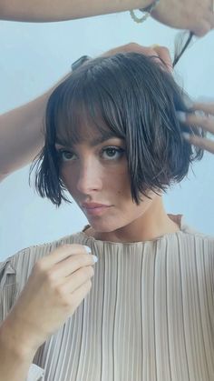 Taylor Lashae Hair, French Bob With Curtain Bangs, Short Hair Side Bangs, Blonde French Bob, Bangs 2022, Caramel Hair Color Ideas, Mini Bob, Caramel Hair Color, Taylor Lashae