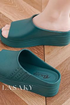 Lasaky - High-Quality Womens Fashion Slippers with Thick Soles and Slip-Resistant Sole Technology Fashion Slippers, Dark Green, Slippers, Technology, High Quality, Green, Clothes