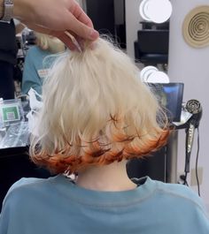 Bleached Hair Dyed Tips, Fox Color Hair Tips, Fox Hair Color Tips, Fox Tail Hair Dye, Bleached Hair Ends, Fox Color Hair, Fox Tail Hair Color, Fox Tips Hair, Fox Dyed Hair