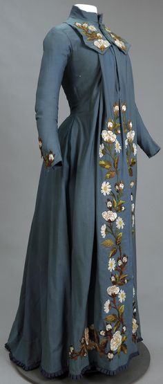 Unt College, Texas Fashion, 1880s Fashion, Tea Gown, Nursing Wear, Dress History, Aesthetic Dress, Maternity Nursing, Historical Dresses