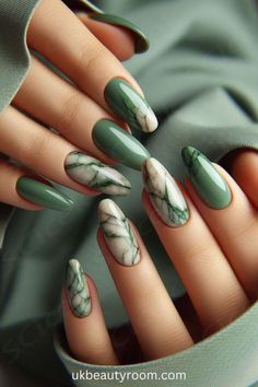 Green And White Nail Art, Acrylic Nail Inspo Aesthetic, Nail Art Pics, Pastel Nail Art, Latest Nail Designs, St Patricks Day Nails, Irish Culture, Her Nails