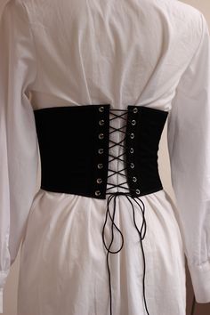 Underbust Corset Belt Black Corset Stays Renaissance Corset - Etsy Black Underbust Corset Outfit, Underbust Corset Outfit, Pirate Corset, Authentic Corsets, Corset Outfit, Corset Belt, Bralette Crop Top, Underbust Corset, Black Corset