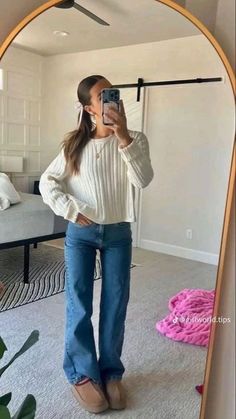 Outfit Ideas Nice Casual, Spring Outfits High School, Cute Casual Outfits Modest, Cute Winter Outfits Sweaters, School Fit Inspo Spring, Snappy Casual Outfits Sorority, Cute Outfits To Wear With Uggs, Cold Picnic Outfit, Zoo Outfit Ideas Winter