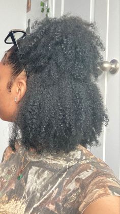 Natural Hair Style For Short Hair Black Women Ideas, Natural Hairstyles For Black Women Easy Short, Half Up Half Down Hair Black Women Natiral Hair, Natural Hairstyles For Black Women Aesthetic, Baddie 4c Hairstyles Short, 4c Natural Hair Aesthetic, 4c 4b Natural Hairstyles, Styles For Natural Hair Black Women 4c, Pineapple Bun Curly Hair