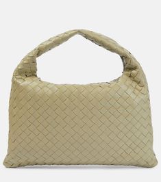 Bridal Bag, Bottega Veneta Intrecciato, Bottega Veneta Shoulder Bag, Classic Bags, Rings Jewelry Fashion, Small Shoulder Bag, Small Leather Goods, Green Bag, Leather Tote Bag