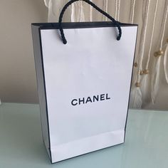 Brand New Chanel Paper Shopping Gift Bag. Please See Pictures For Measurements. Chanel Shopping Bag, Chanel Shopping, Chanel Print, Chanel Black And White, Chanel Tote Bag, Chanel White, Chanel Jumbo, Chanel Pearls, Chanel Tote