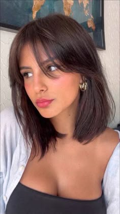 We have rounded up some inspo for this year's it girl hair trend: curtain bangs. Curtain bangs, curtain bangs long hair, curtain bangs medium hair, curtain bangs long hair, curtain bangs long, curtain bangs how to style, curtain bangs trendy, haircut 2024 trends women, 2024 hair trends for women, hairstyles 2024 trends, 2024 hair trends. #curtainbangs #womenshairstyles2024 Bangs In Short Hair, Haircut Short Hair Women, Haïr Cut Short Hair, Shoulder Length Bob With Curtain Bangs, Short Brown Hair With Curtain Bangs, Bob Hair With Curtain Bangs, Short Brunette Hair With Bangs, Haircut Short Hair With Bangs, Haïr Style Short Hair