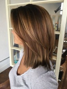 Short Layered Hair With Curtain Bangs Brunette, Womens Short Straight Hairstyles, Classic Hairstyles For Long Hair, Medium Length Hair With Layers And Highlights, Shoulder Length Hair Cuts Thick Hair, Mom Cut Fine Hair, Medium Length Hairstyles For Thick Hair, Hair For Women In Their 40s, Hair For Fine Hair