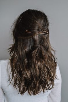 Braid Guide, Pin Tutorial, Hairstyles Balayage, Trendy We Fryzurach, Kristin Ess, Long Length Hair, Tutorial Hair, Gold Hair Pin, French Hair