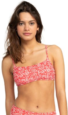 Crafted from strong  stretchy and resistant fabric with a textured finish  the women's Roxy Margarita Bralette swimsuit top will be your summer go-to for sun-soaked days at the beach  lake or pool. Hibiscus Margarita, Sports Swimsuits, Chic Kids, Roxy Girls, Swimming Swimsuit, Playsuit Dress, Roxy Women, Beach Swimsuit, Snowboards