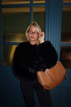 Luxury Lifestyle Girly, Business Woman Successful, Rich Girl Aesthetic, Fall 24, Successful Women, Ash Blonde, Casual Winter Outfits, Winter Casual