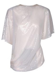 The REV Keziah Top in white dazzles with its shimmer, thanks to thousands of sequins that catch the light with every movement. Perfect for evening wear, it offers a relaxed fit that elegantly drapes over the body.Composition: 100% Polyester Sequined Top, Embellished Blouse, Designer Drapes, Body Composition, The Rev, Designer Products, Boat Neckline, Sheer Fabric, Sequin Top