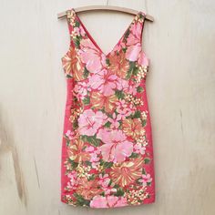 Super Cute Nwot (Brand New Without Tags) Tracy Feith For Target Floral Sleeveless Sheath Dress. Size 3 (Juniors). A Deep Coral Orange / Pink Background With An Allover Fun Floral Pattern. Fully Lined. Features A V-Neckline And Exposed Back Zipper. Fabric Is 100% Cotton (Has Some Stretch And Is Sturdy / Thicker Fabric). Comes From A Non-Smoking Home. Length - 32.5" Armpit To Armpit - 16" Waist, Laying Flat - 13.5" Pink Floral Print Mini Sleeveless Dress, Pink Sleeveless Mini Dress With Floral Print, Pink Cotton Sleeveless Vacation Dress, Fitted Lined Sleeveless Summer Dress, Pink Fitted Sleeveless Dress, Pink Sleeveless Cotton Mini Dress, Pink Sleeveless Cotton Beach Dress, Pink Sleeveless Cotton Dress For Beach, Pink Sleeveless Cotton Dress For The Beach