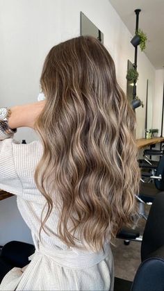 Balayage Dark Brown, Hair Extensions Balayage, Balayage Dark, Light Brunette Hair, Rambut Brunette, Brown Hair Looks, Lighter Hair, Brown Hair Inspo, Brunette Hair With Highlights