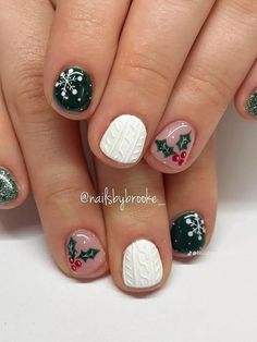 Christmas Short Shellac Nails, Short Christmas Manicure, Short Christmas Gel Nail Designs, Fun Holiday Nail Designs, Christmas Nails Very Short, Christmas Light Nails Short, Short Nail Christmas Ideas, Fun Christmas Nails Short, Extra Short Christmas Nails