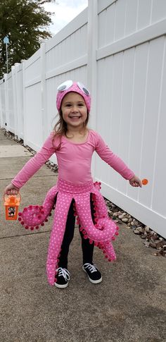 Octopus Halloween Costume for Girls with Bright Pink Girls Leotard Baby Ewok Costume, Kid Halloween Costumes, Ewok Costume, Boys Halloween Costumes Diy, Avocado Costume, Toddler Leotards, Kid Halloween, Baby Kostüm, Doll Halloween Costume