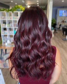 Long Red Wine Hair for Fall Burgundy Hair Colors, Burgundy Hair With Highlights, Merlot Hair Color