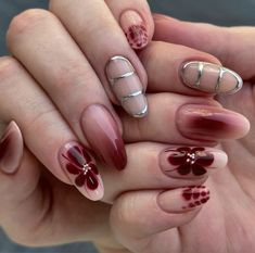 Dark Flower Nails, Bloom Nails, Birthday Nail Designs, Tato Henna, Airbrush Nails, White Nail, Minimalist Nails, Funky Nails