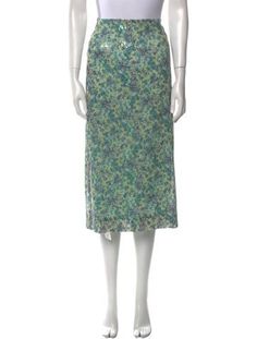 Derek Lam 10 Crosby SkirtGreenFloral PrintSequin EmbellishmentsZip ClosureFit:Skirts by Derek Lam 10 Crosby typically fit true to size. Derek Lam 10 Crosby, Midi Length Skirts, Derek Lam, Vintage Holiday Dress, Knee Length Skirt, Balenciaga City Bag, Outerwear Sweater, Sweater Accessories, Kids Design