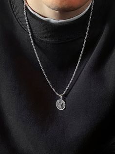 Color: Silver Gender: Men Material: Iron Alloy Style: Fashionable Details: Round Men's Necklace Silver, Soft Boy Necklace, Men Necklaces Aesthetic, Best Necklace For Men, Necklaces For Men Aesthetic, Men Necklace Ideas, Mens Necklace Ideas, Mens Jewelry Necklace Silver, Men Jewelry Silver