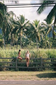 Dream Life Beach, Costa Rica Film Photography, Summer On Film Aesthetic, Hawaii Film Photography, Hawaii On Film, Hawaii Aesthetic Vintage, Vintage Hawaii Aesthetic, Hawaii Instagram Pictures, Film Photo Ideas