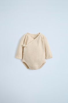 SILK COTTON KNIT BODYSUIT - Light beige | ZARA United States Zara Baby Clothes, Zara Knitwear, Trench Coat Dress, Waistcoat Dress, Zara Baby, V Neck Bodysuit, Silk Knit, Knit Bodysuit, Cardigan Sweater Dress