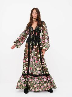 Luna Maxi Dress in Black – For Love & Lemons Floral Print Dress Long, Long Beach Dress, Dress Backless, Floral Patchwork, Dress Flowy, Lace Patchwork, Puff Sleeve Dresses, Long Summer Dresses, Long Sleeve Floral Dress