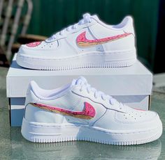 Brand New Custom Sneakers Each pair is unique Worldwide shipping Transforming ordinary into UNIQUE Before you purchase, please make sure that you choose your correct size! Custom Air Force 1 Pink, Pink Custom Air Force, Air Force 1 Pink, Sneakers Customized, Painted Air Force 1, Shoe Artwork, Personalized Sneakers, Rave Shoes, Pink Donut