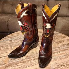 Extremely Rare! Hand Made In The Usa. Leather Inlining. The Heel Is Made Of Stacked Leather. Old Brass Nails In The Sole. This Was The Best Boot Around Before Walmart. Brass Nails, Boot Companies, Leather Cowboy Boots, Cool Boots, Vintage 70s, Cowboy Boots, American Eagle, Men's Shoes, Cowboy