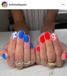 Simple 4th Of July Nail Designs Short Nails, Simple 4 Of July Nails, Easy Short 4th Of July Nails, 4th Of July Nail Inspo Simple, Cute Simple Fourth Of July Nails, Simple July Nails, Dip Nails For 4th Of July, July 4 Nails Simple, 4th Of July Nail Designs 2024