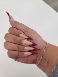 red stiletto Nails Stiletto Nails Fall Design, Stilleto Red French Nails, Nail Stilleto Ideas Black And Red, Short Red Pointy Nails, Back And Red Nails, Burgundy Stilletos Nails, Stilleto Winter Nails, Burgundy Stiletto Nails Design, Xxl Almond Nails