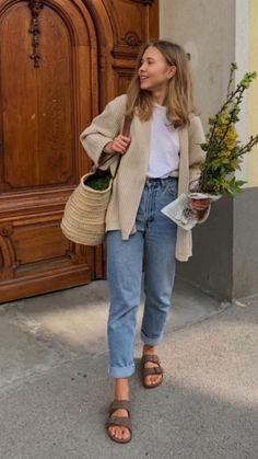 Rome Outfits, Farmers Market Outfit, Late Summer Outfits, 2023 Fashion Trends, Summer Outfits Aesthetic, Italy Outfits, Neue Outfits, Summer To Fall, Outfits 2023