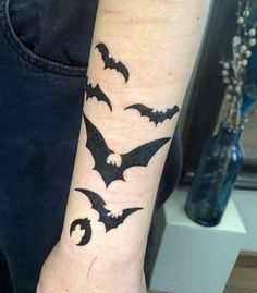 Bats Goth Ankle Tattoo, Bat Tattoo Wrist, Eddie Munson Bat Tattoo, Emo Tattoos, Goth Tattoo, Sick Tattoo