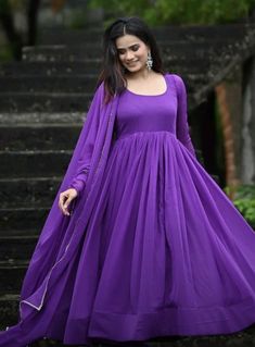 Gorget Anarkali Dress Plain, Violet Kurti Combination, Organza Kurti Designs Latest Indian, Partywear Anarkali Suits Designer Latest, Plain Anarkali Dress Simple, Anarkali Frock Design, Simple Churidar, Aline Frock