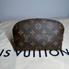 Brand New Purchased From Lv Boutique; Includes Dust Bag, Box, Ribbon, Receipt. 100% Authentic. 6.7 X 4.7 X 2.4 Inches (Length X Height X Width) Louis Vuitton Makeup Bag, Louis Vuitton Makeup, Louis Vuitton Cosmetic Pouch, Box Ribbon, Mini Accessories, Bags Louis Vuitton, Toiletry Pouch, Louis Vuitton Damier Azur, Louis Vuitton Pochette