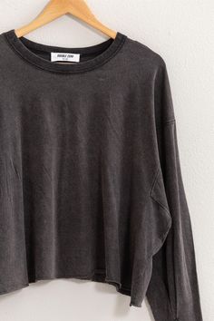 Oversized long sleeves top -Non-sheer -Lightweight -Fabric content - 100% cotton -Machine wash cold / Tumble dry low -Colors may vary from different viewing devices. Cute Long Sleeve Tops, Jeans Joggers, Cropped Long Sleeve Top, Oversized Long Sleeve, Plus Size Activewear, Sleeves Top, Oversized Top, Oversized Silhouette, Tee Dress