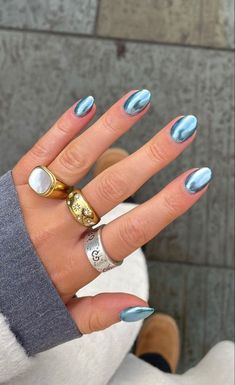 Nail Inspo For Summer 2024, Chrome Nail With Design, Multicolor Chrome Nails, Summer 2024 Nails Ideas, Nail Summer 2024 Trends, Gelish Inspo, Summer Nail Art 2024, Manicure Short, Shimmer Nails