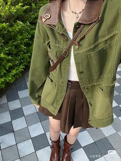 Aetherpunk Outfit, Green Jacket Outfit Aesthetic, Green And Brown Outfits, Pleated Brown Skirt, Brown Skirt, Brown Crossbody Bag, Brown Crossbody, Brown Ankle Boots, 가을 패션