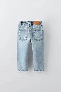 ORIGINAL FIT JEANS - Mid-blue | ZARA United States Denim Blue Straight Leg Pull-on Jeans, Everyday Jeans With Elastic Waistband, Mid-rise Pull-on Jeans For Everyday, Medium Wash Denim Jeans With Elastic Waistband, Elastic Waistband Tapered Leg Denim Jeans, Denim Blue Tapered Leg Pull-on Jeans, Denim Blue Pull-on Tapered Jeans, Zara Tapered Leg Cotton Jeans, Casual Straight Jeans With Patch Pockets