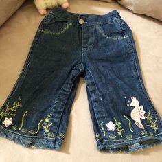 The Perfect Summer Jeans For Your Baby Girl! Features Frayed Hem And Great Details. This Item Is New With Tags. Clothes 2000s, I Want A Baby, Baby Wishlist, Vintage Kids Clothes, Baby Room Themes, Vintage Baby Clothes, Baby Couture, Baby Fits, Bear Outfits