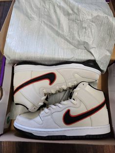 Nike Dunk High SB San Francisco Giants Size 9.5 Brand New! MLB Collab. Brand new! 100% DS! Very nice quality and pink BubbleGum on bottom of sole! Super clean Dunks for San Francisco Fans!! Purchased on premier. Arrives tomorrow! Will ship out asap!!! Message me with any questions Nike Sb Dunk High, Sb Dunk High, Nike Dunk High, Nike Sb Dunks, Nike Fashion, San Francisco Giants, Nike Sb, Nike Dunks, Nike Air Force Sneaker