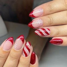 Red Fingernails, Cutesy Nails, Press On Nail Kit, Christmas Press On Nails, Nail Art Noel, Candy Cane Nails, Handmade Candy