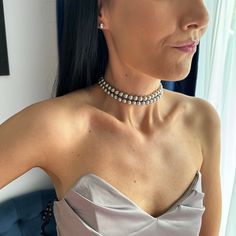 Fall in love with this two layers silver pearls choker necklace. Good to wear with your everyday outfits or to give a bit of sophistication to your evening dress.  👗 This choker necklace would be perfect for your bridesmaids to match their dresses and create a seamless look! I actually have a discount code if you buy more than 3 necklaces for your bridesmaids or flower girls. Add this code at the checkout and you will get 25% OFF: BRIDESMAIDS (this code is valid when you're buying 3 or more nec Party Silver Jewelry With Pearl Chain, Silver Pearl Chain Jewelry For Party, Elegant Silver Beaded Party Necklaces, Formal Adjustable Pearl Chain Choker, Adjustable Pearl Chain Choker For Formal Events, Adjustable Pearl Chain Choker For Formal Occasions, Elegant Pearl Embellished Choker Jewelry, Formal Jewelry With Silver Beads, Elegant Adjustable Pearl Choker