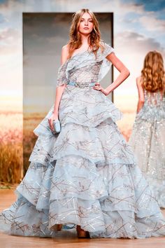 Ziad Nakad Couture, Ziad Nakad, Queen Dresses, Haute Couture Dresses, Prom Style, Pretty Prom Dresses, Fashion 2018, Couture Collection, Beautiful Gowns